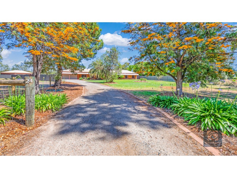 24 Maiden Smith Drive, Moama NSW 2731