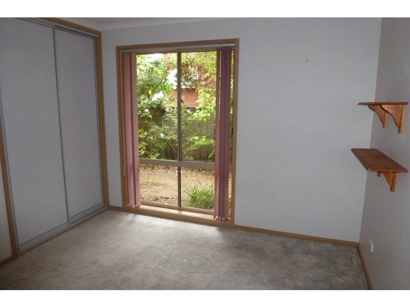 4 Adelaide Crescent, Echuca VIC 3564