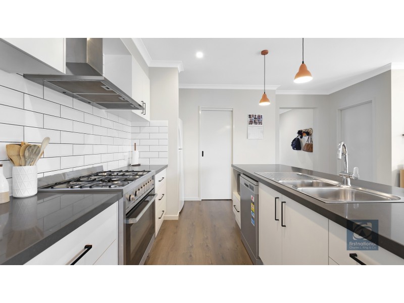 16 Burgundy Drive, Moama NSW 2731