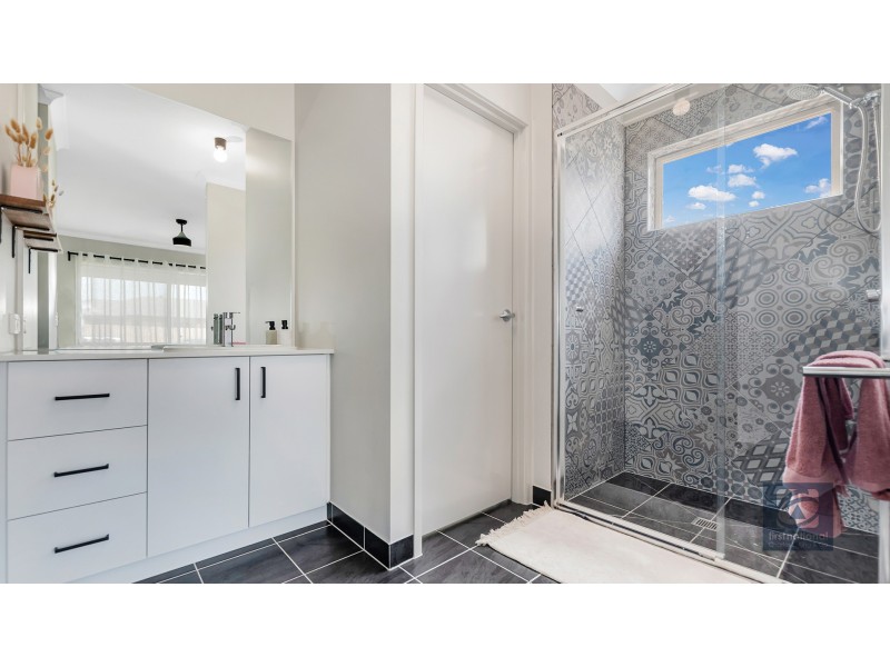 16 Burgundy Drive, Moama NSW 2731