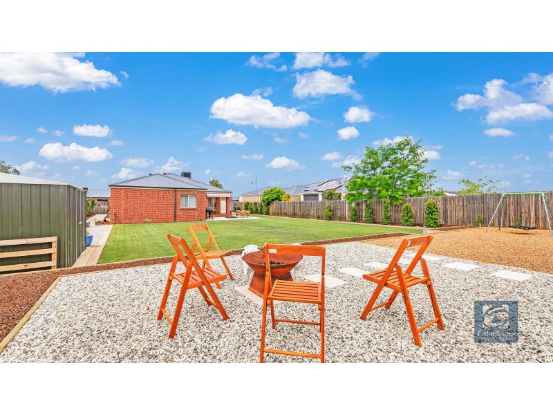 16 Burgundy Drive, Moama NSW 2731