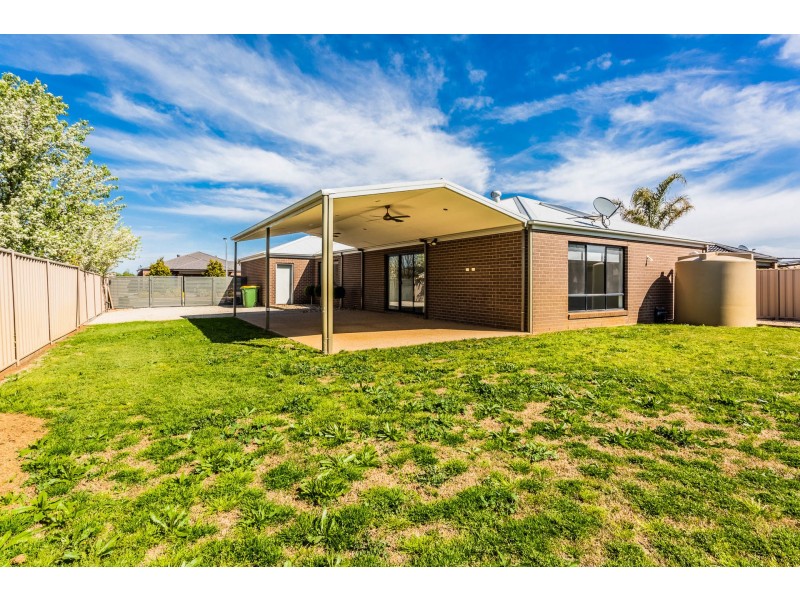 11 Howell Drive, Echuca VIC 3564
