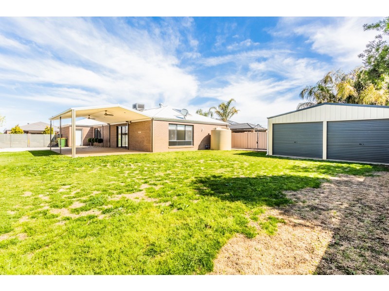 11 Howell Drive, Echuca VIC 3564