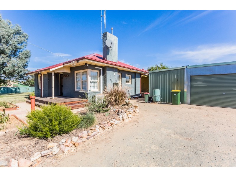 97 Hovell Street, Echuca VIC 3564