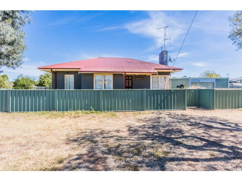 97 Hovell Street, Echuca VIC 3564