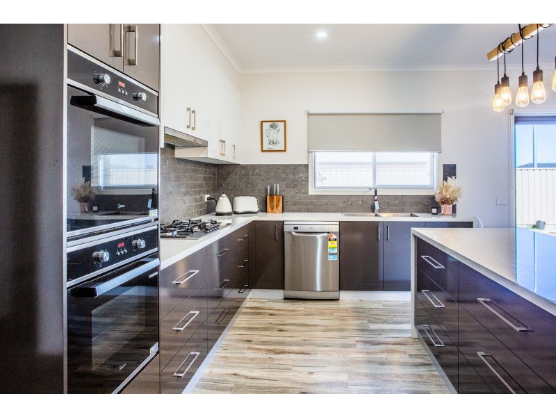 16 Selwyn Street, Echuca VIC 3564