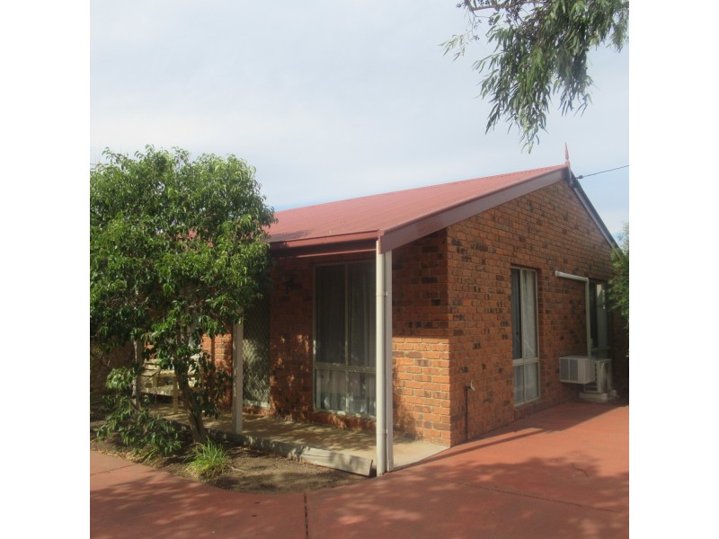 1/8 Council Street, Moama NSW 2731