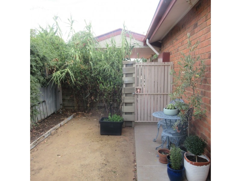 1/8 Council Street, Moama NSW 2731