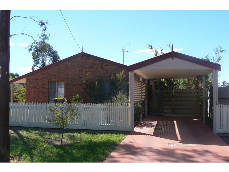 1/8 Council Street, Moama NSW 2731