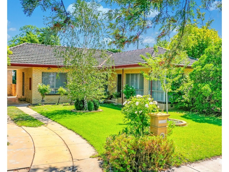 8 Civic Avenue, Echuca VIC 3564