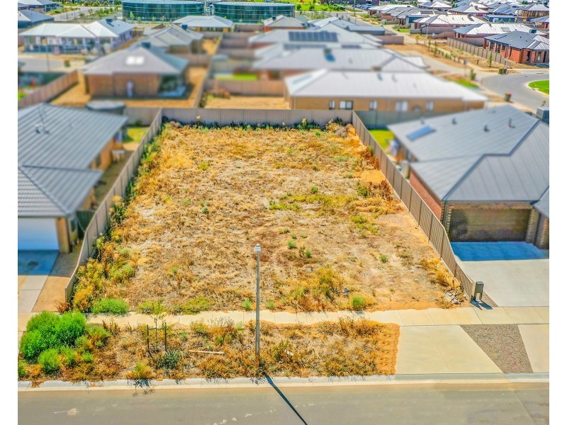 43 Magnolia Drive, Echuca VIC 3564