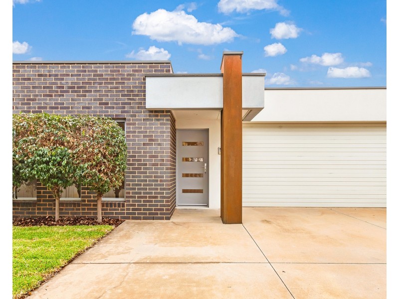 1/7 Kinross Court, Moama NSW 2731