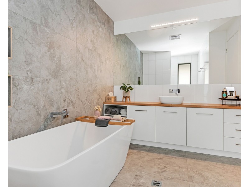 49 Bottlebrush Drive, Moama NSW 2731