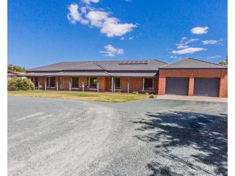 51 Chelsworth Drive, Echuca VIC 3564