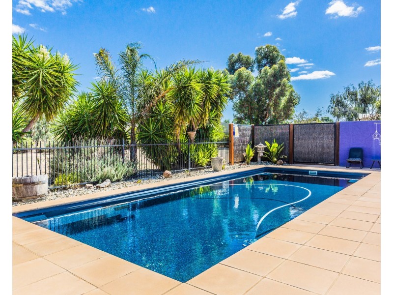51 Chelsworth Drive, Echuca VIC 3564