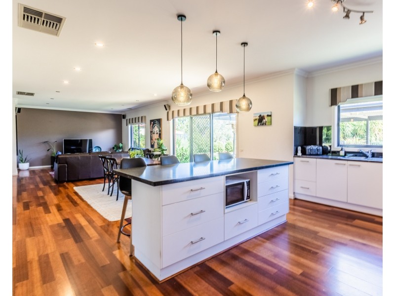 51 Chelsworth Drive, Echuca VIC 3564