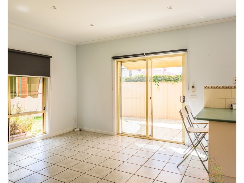 2/24 Bennett Court, Echuca VIC 3564