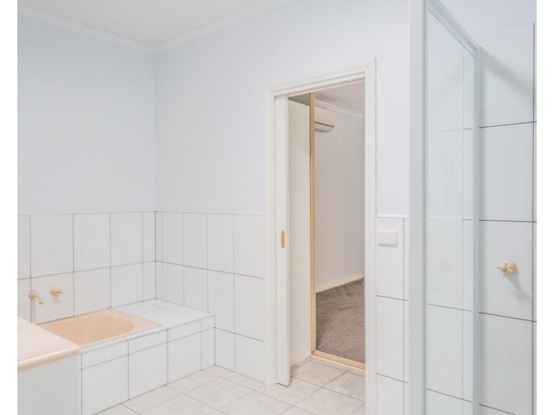 2/24 Bennett Court, Echuca VIC 3564