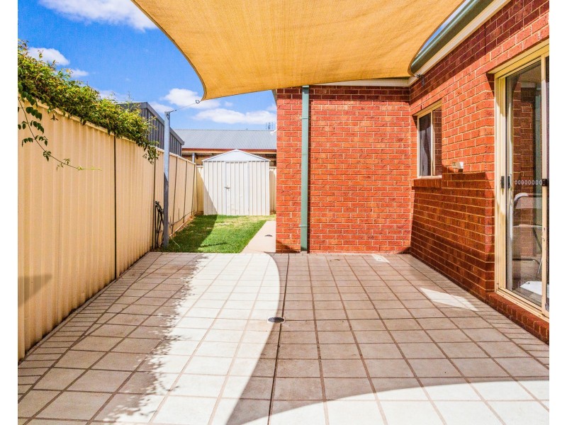 2/24 Bennett Court, Echuca VIC 3564