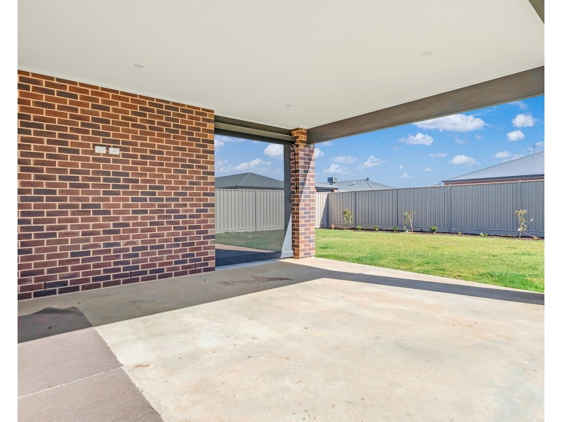 12 Selwyn Street, Echuca VIC 3564