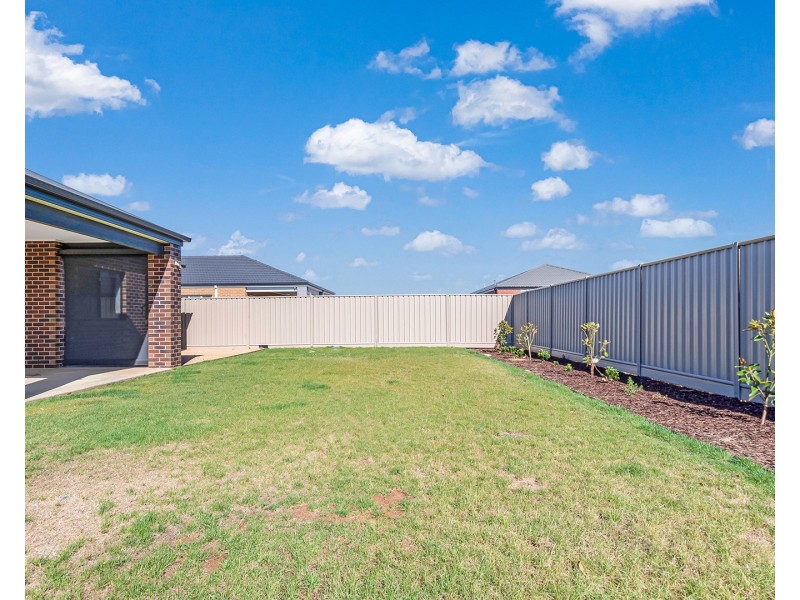12 Selwyn Street, Echuca VIC 3564