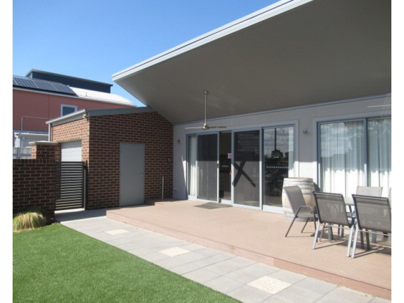 2/27 Blair Street, Moama NSW 2731