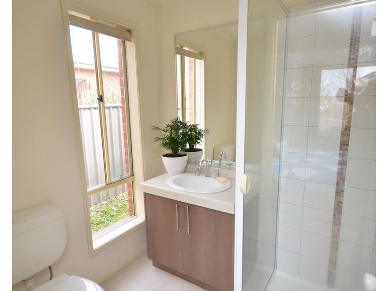 4 Coulson Place, Echuca VIC 3564