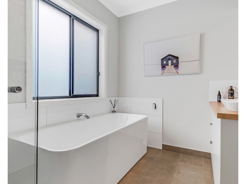 150 Mayflower Drive, Moama NSW 2731