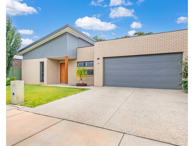 150 Mayflower Drive, Moama NSW 2731