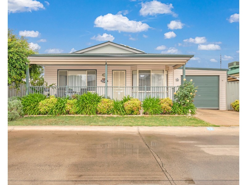 12 Swan Boulevard, Moama NSW 2731