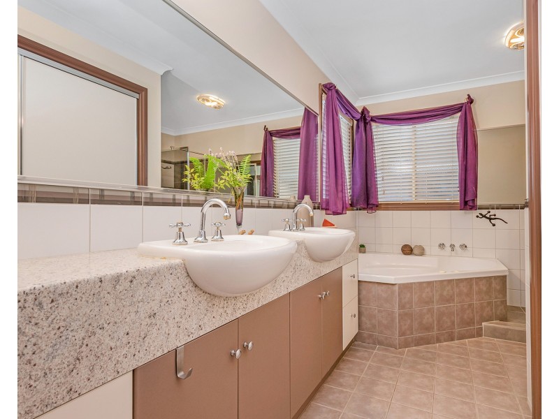 12 Swan Boulevard, Moama NSW 2731