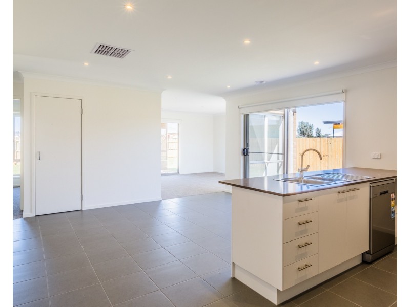 12 Apera Avenue, Moama NSW 2731
