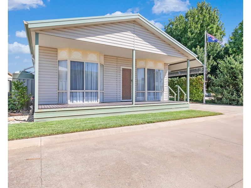 17 Swan Boulevard, Moama NSW 2731