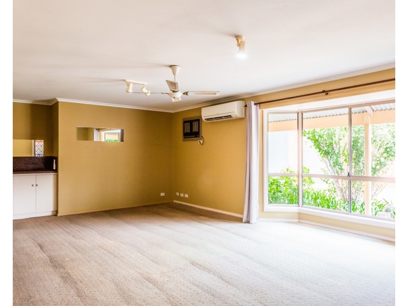 2/18 Porter Street, Moama NSW 2731