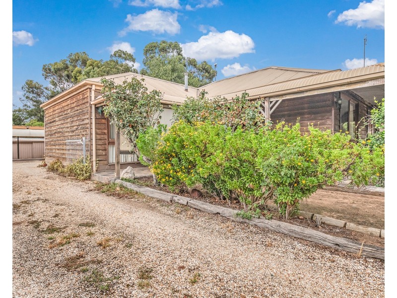 86 Bowen Street, Echuca VIC 3564