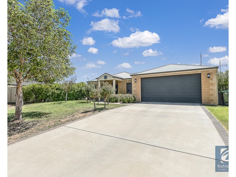 96 Shetland Drive, Moama NSW 2731