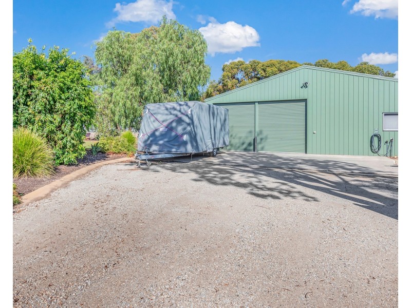 207 Wharparilla Drive, Echuca VIC 3564