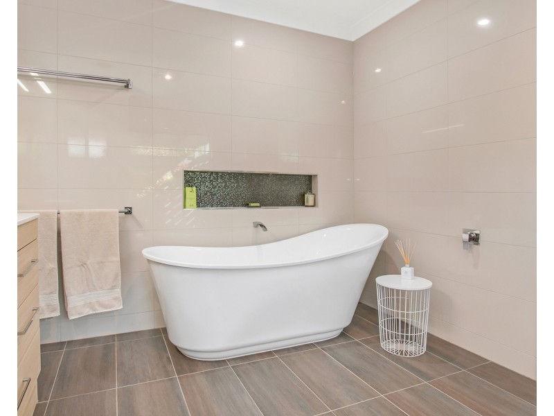 207 Wharparilla Drive, Echuca VIC 3564