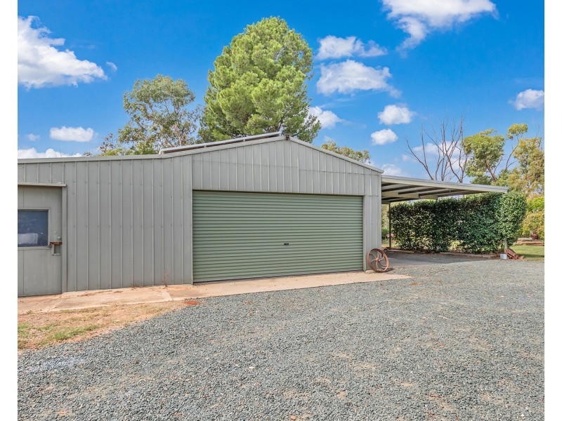 1031 Simmie Road, Echuca VIC 3564