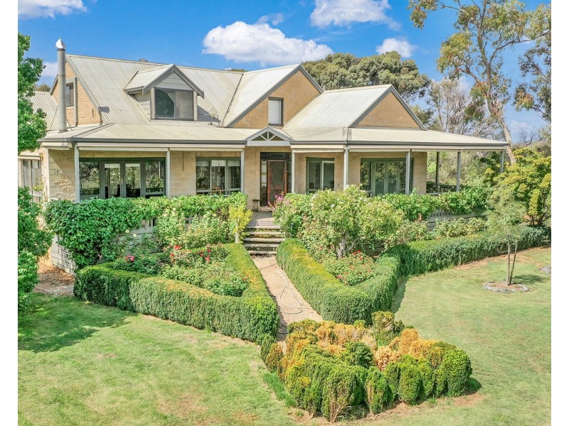 1031 Simmie Road, Echuca VIC 3564