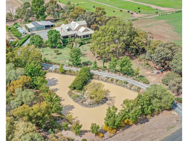 1031 Simmie Road, Echuca VIC 3564