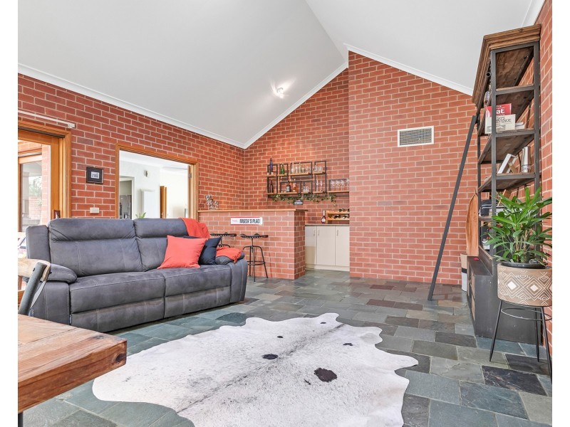 16 Kilkerrin Drive, Moama NSW 2731