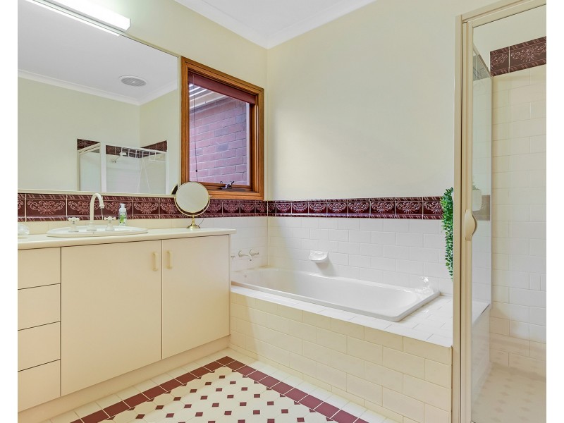 16 Kilkerrin Drive, Moama NSW 2731