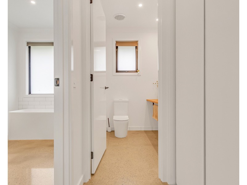 37 Pinerate Place, Echuca VIC 3564