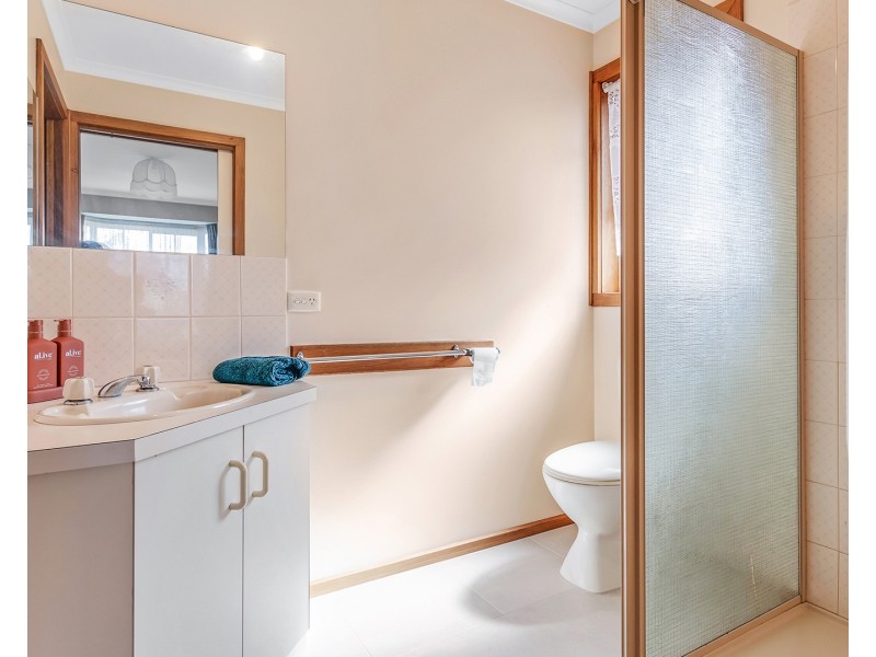 31 Adelaide Crescent, Echuca VIC 3564