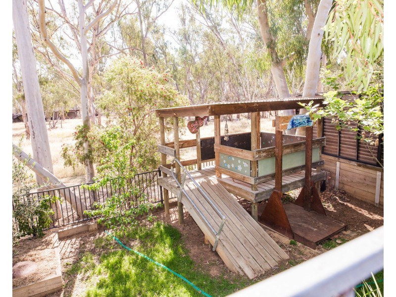 10 Hicks Crescent, Echuca VIC 3564