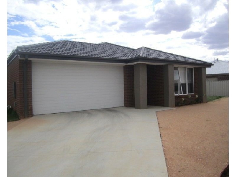 12 Antrim Court, Moama NSW 2731