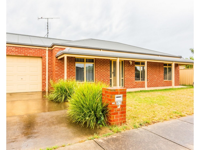 2/1 Grange Court, Echuca VIC 3564