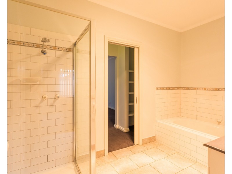 2/1 Grange Court, Echuca VIC 3564