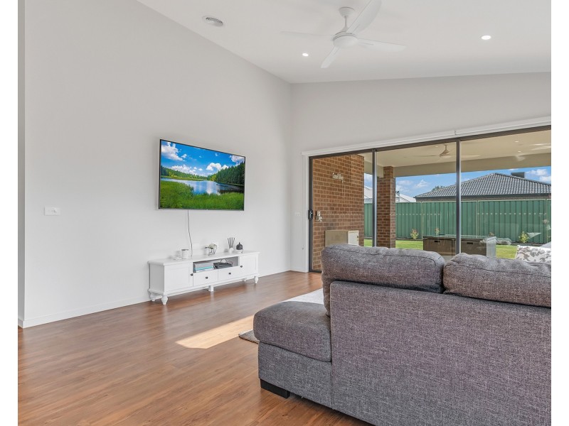 17 Mayflower Drive, Moama NSW 2731